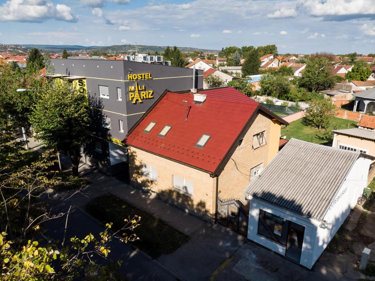 Hostel Mali Pariz Slavonski Brod Luaran gambar